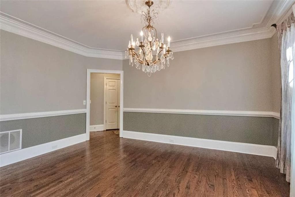 6 bedroom, 6 bathroom, 5,469 sq ft single family residence for sale at 1421 Castlebrooke Way, Marietta, GA 30066 — photo 8