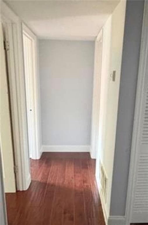 3 bedroom, 2 bathroom, 1,290 sq ft condominium for sale at 1816 Ashborough Road E, Marietta, GA 30067 — photo 2