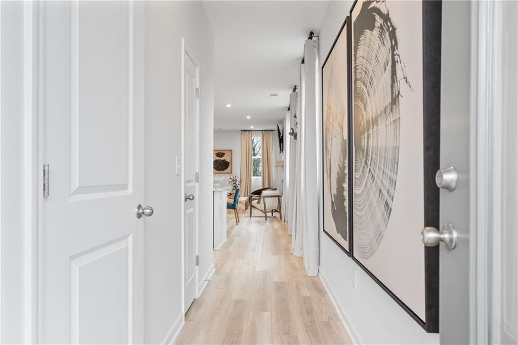 3 bedroom, 3 bathroom, 1,642 sq ft townhouse for sale at 530 Crown Drive, Emerson, GA 30137 — photo 3