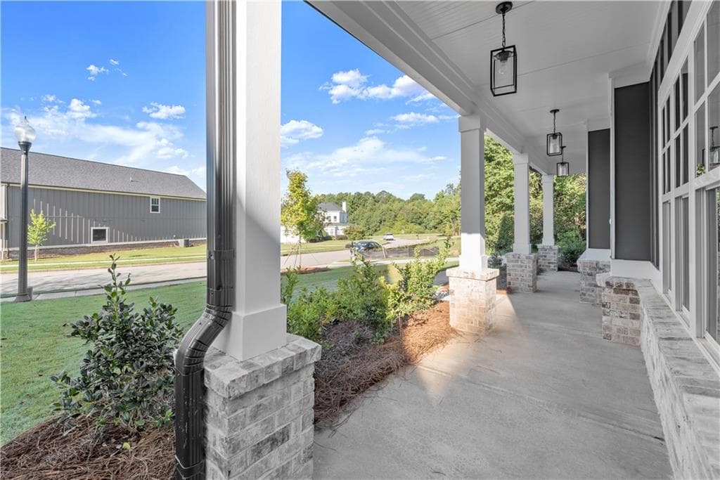 5 bedroom, 3 bathroom, 2,983 sq ft single family residence for sale at 4306 Brookhaven Drive, Covington, GA 30014 — photo 6