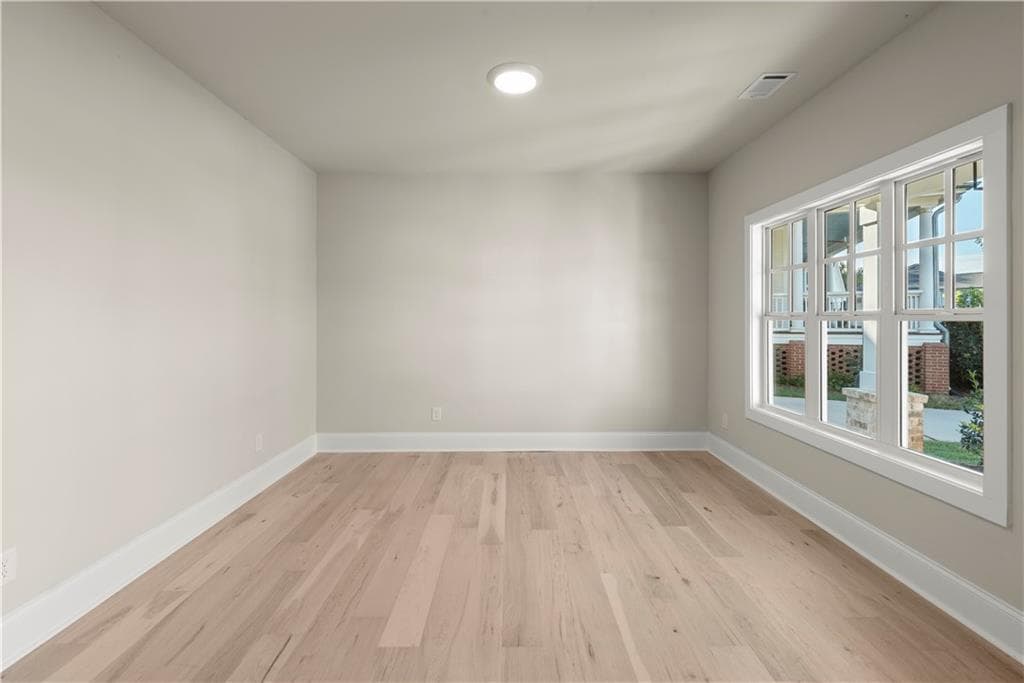 5 bedroom, 3 bathroom, 2,983 sq ft single family residence for sale at 4306 Brookhaven Drive, Covington, GA 30014 — photo 9