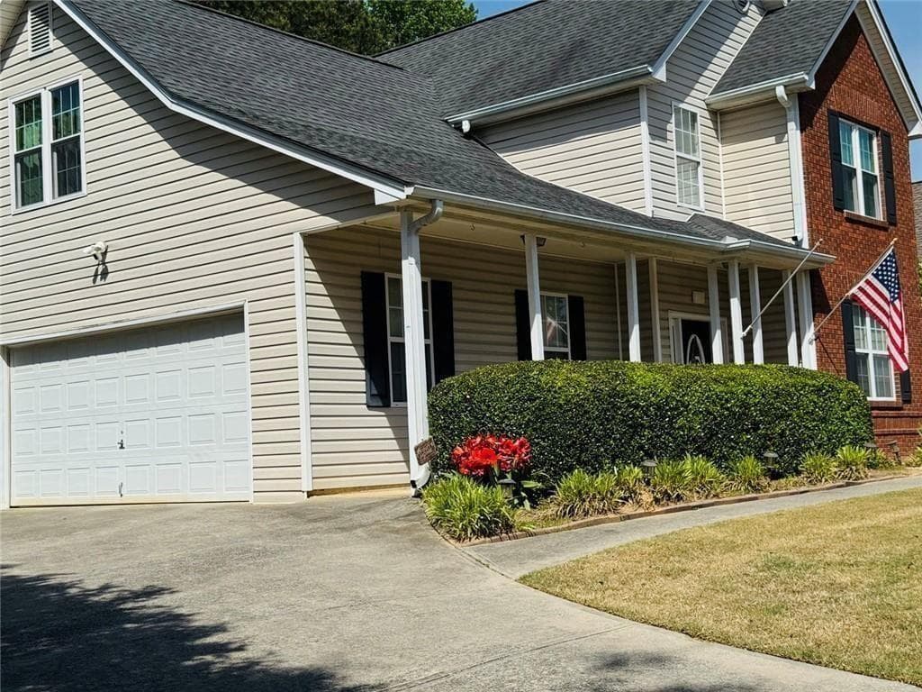 4 bedroom, 3 bathroom, 2,474 sq ft single family residence for sale at 543 Saddle Ridge Drive, Bethlehem, GA 30620 — photo 2