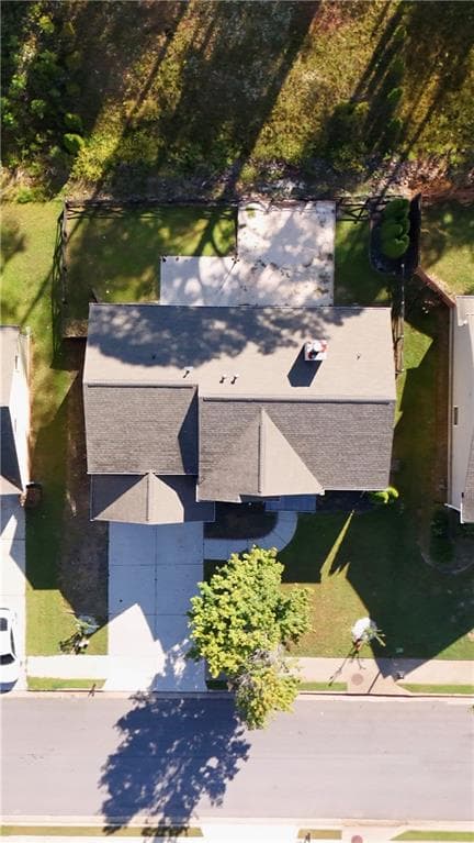 5 bedroom, 3 bathroom, 3,008 sq ft single family residence for sale at 180 Mill Stone Drive, Dawsonville, GA 30534 — photo 4
