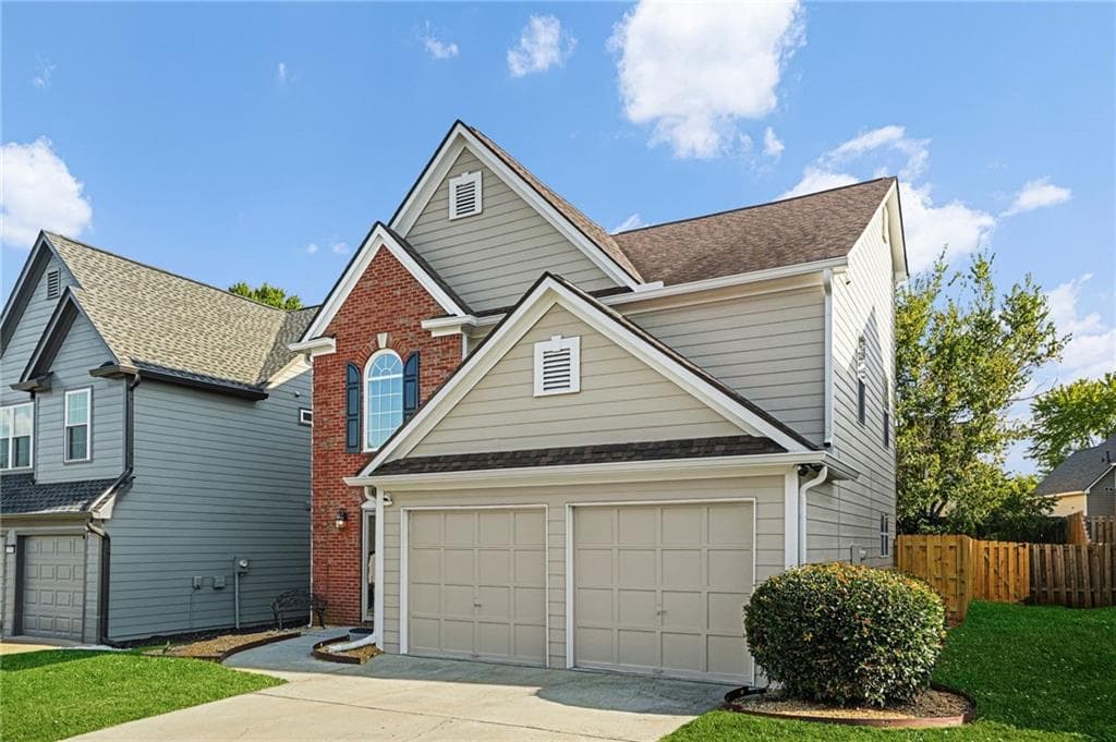 3 bedroom, 3 bathroom, 1,866 sq ft single family residence for sale at 2310 Ashton Drive, Roswell, GA 30076 — photo 2