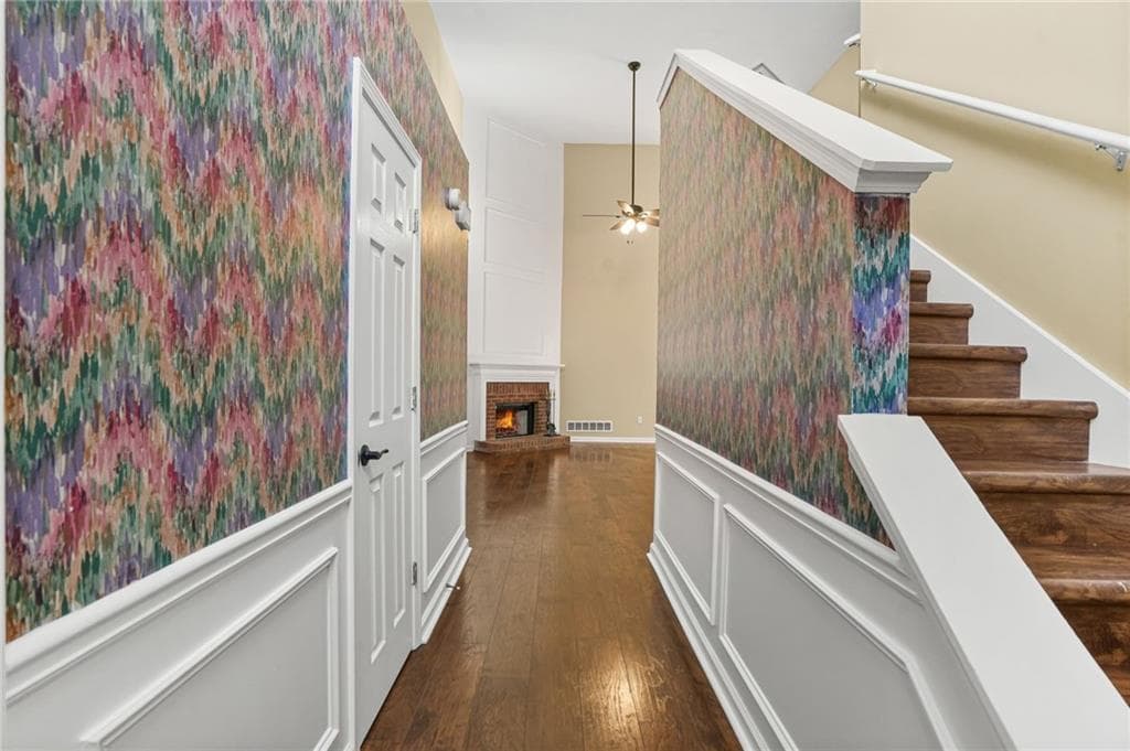 3 bedroom, 3 bathroom, 1,866 sq ft single family residence for sale at 2310 Ashton Drive, Roswell, GA 30076 — photo 5