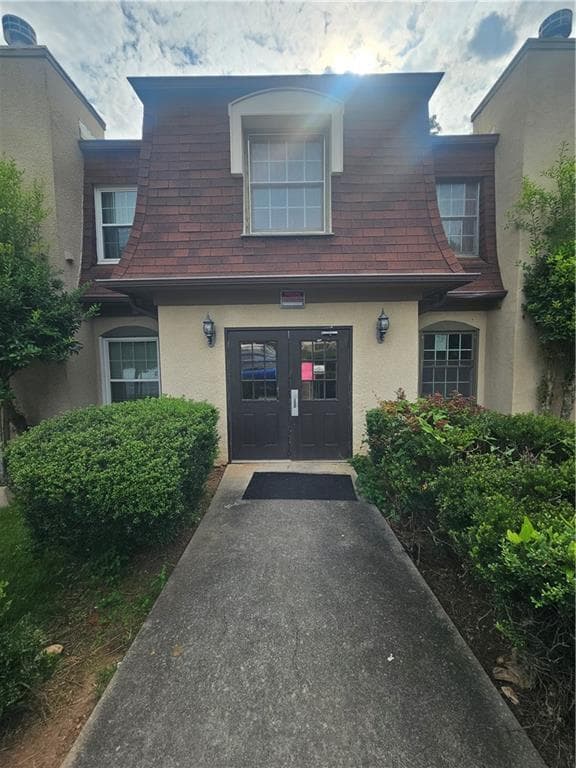 2 bedroom, 1 bathroom, 1,168 sq ft condominium for sale at 74 Place Fontaine, Lithonia, GA 30038
