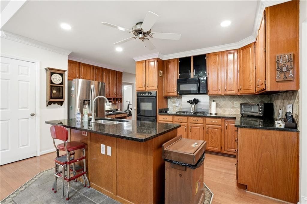 5 bedroom, 5 bathroom, 4,197 sq ft single family residence for sale at 1964 Fields Pond Drive, Marietta, GA 30068 — photo 8