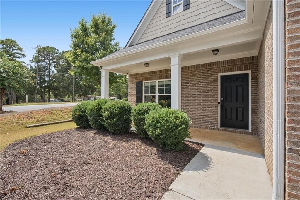 4 bedroom, 3 bathroom, 2,321 sq ft single family residence for sale at 11 Spring Folly, Cartersville, GA 30121 — photo 2