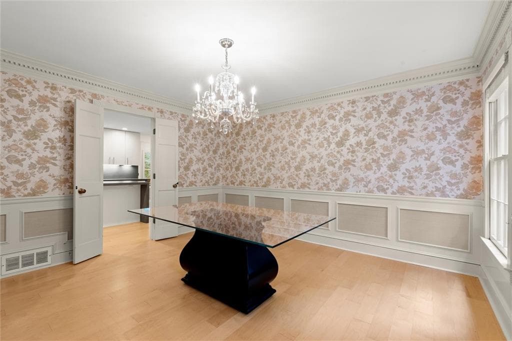 4 bedroom, 4 bathroom, 4,100 sq ft single family residence for rent at 7620 Ball Mill Road, Sandy Springs, GA 30350 for $4,000 a month — photo 7