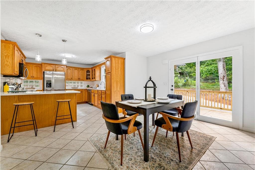 3 bedroom, 2 bathroom, 1,777 sq ft single family residence for sale at 98 Kettlewood Drive, Lilburn, GA 30047 — photo 5