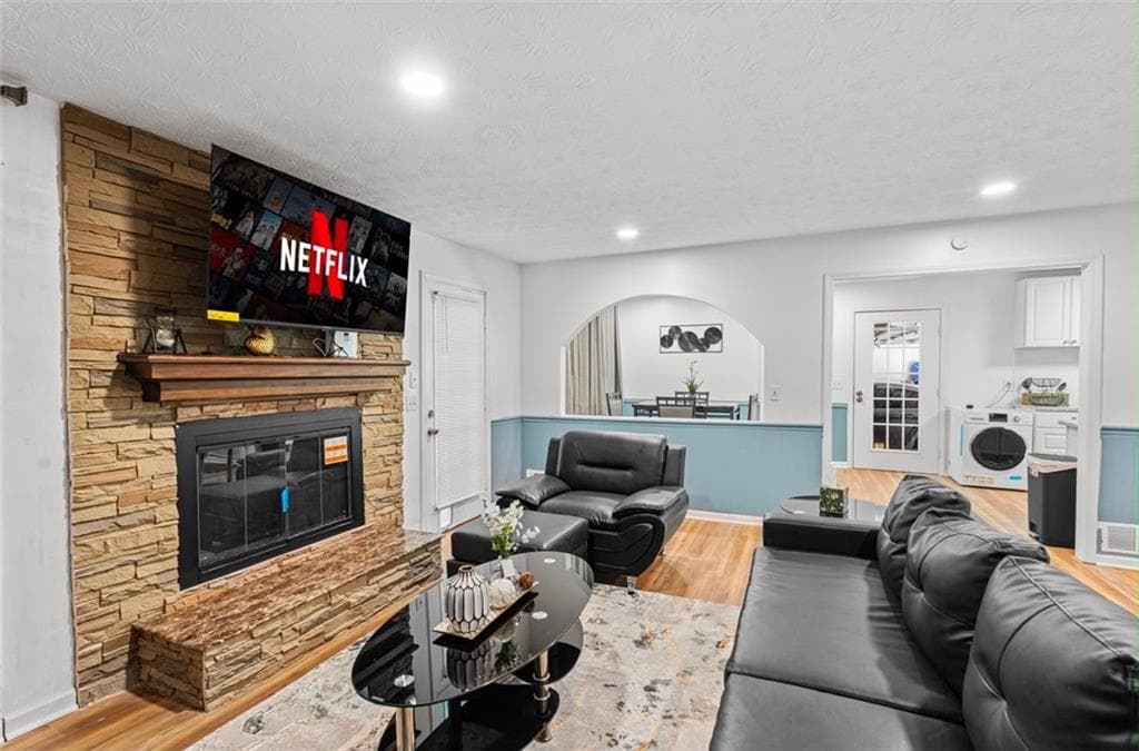 6 bedroom, 4 bathroom, 2,570 sq ft single family residence for rent at 1173 Mill Ridge Drive, Lawrenceville, GA 30046 for $3,700 a month — photo 5