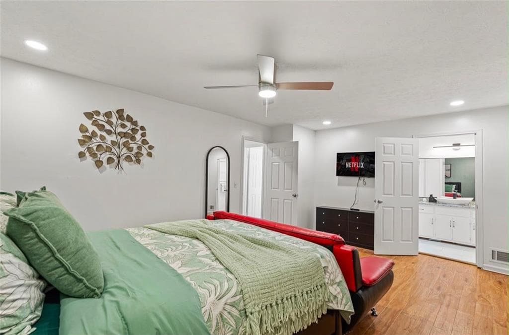 6 bedroom, 4 bathroom, 2,570 sq ft single family residence for rent at 1173 Mill Ridge Drive, Lawrenceville, GA 30046 for $3,700 a month — photo 8