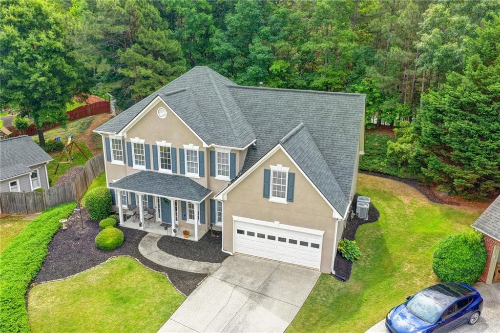 5 bedroom, 3 bathroom, 2,900 sq ft single family residence for sale at 1813 Gold Finch Way, Lawrenceville, GA 30043 — photo 3