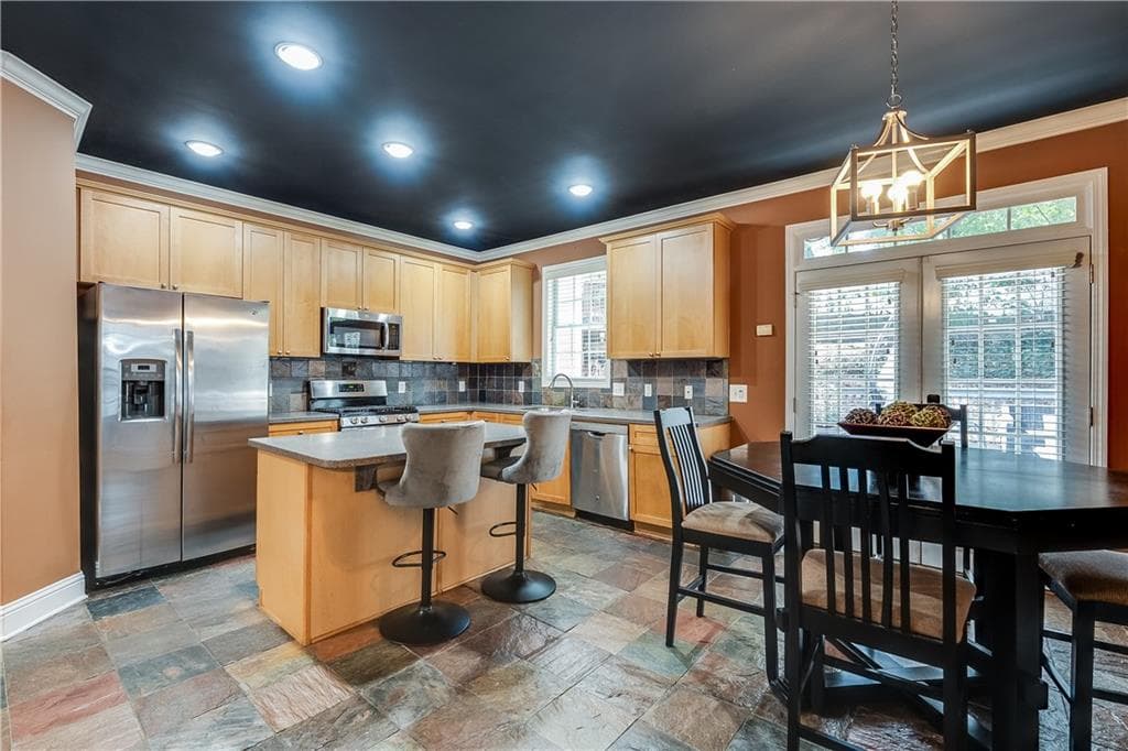 4 bedroom, 3 bathroom, 2,166 sq ft single family residence for sale at 1888 Marietta Road, Atlanta, GA 30318 — photo 7