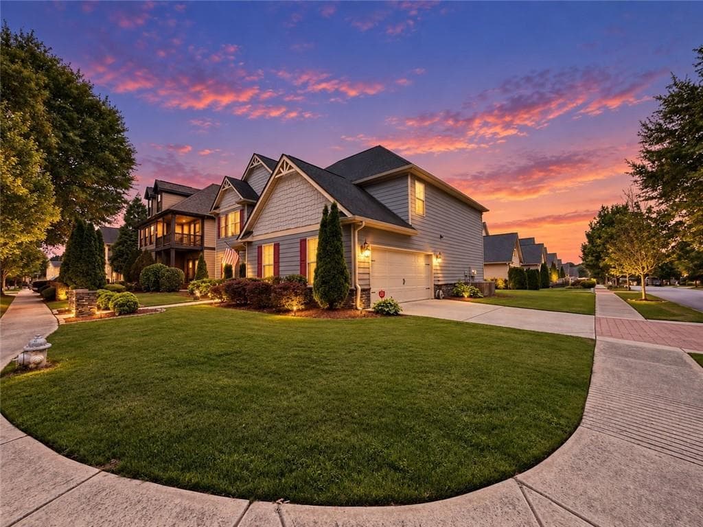 5 bedroom, 3 bathroom, 3,123 sq ft single family residence for sale at 622 Mallard Cove, Loganville, GA 30052 — photo 2
