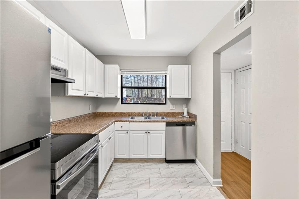 quadruplex under contract at 3837 Moran Way, Peachtree Corners, GA 30092 — photo 9
