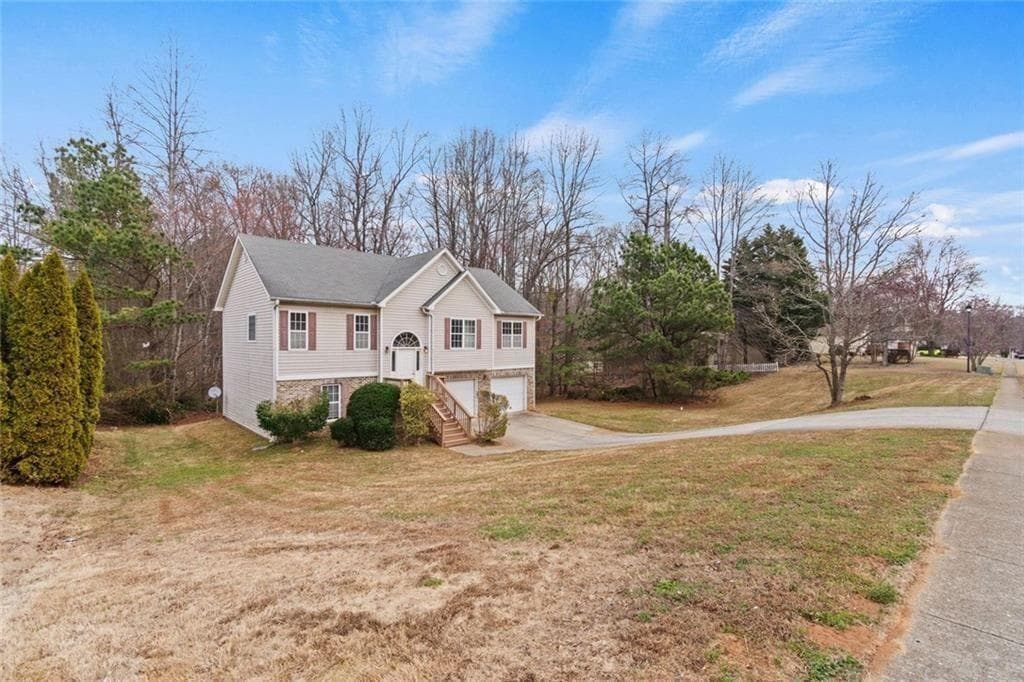 4 bedroom, 3 bathroom, 2,704 sq ft single family residence for sale at 3440 Duncan Bridge Drive, Buford, GA 30519 — photo 1 of 48