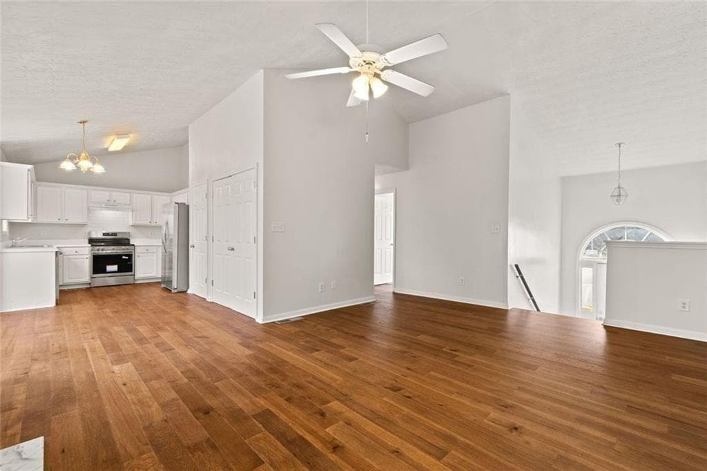 4 bedroom, 3 bathroom, 2,704 sq ft single family residence for sale at 3440 Duncan Bridge Drive, Buford, GA 30519 — photo 9