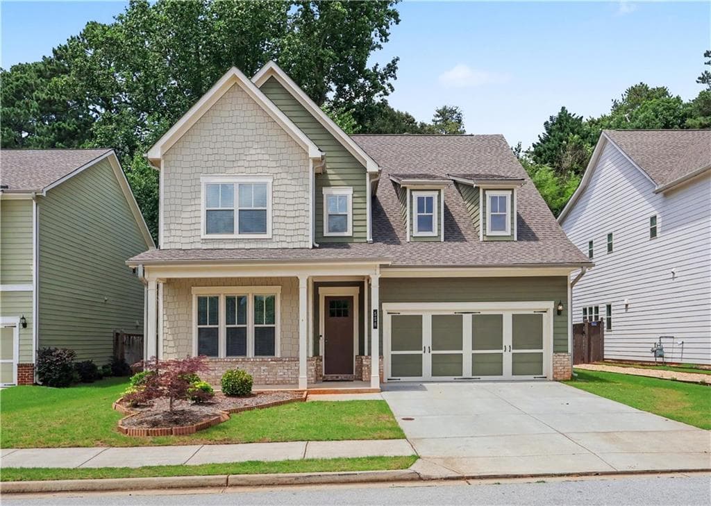 4 bedroom, 4 bathroom, 3,550 sq ft single family residence for sale at 556 Avondale Hills Drive, Avondale Estates, GA 30032 — photo 2
