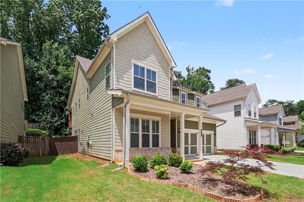 4 bedroom, 4 bathroom, 3,550 sq ft single family residence for sale at 556 Avondale Hills Drive, Avondale Estates, GA 30032 — photo 3