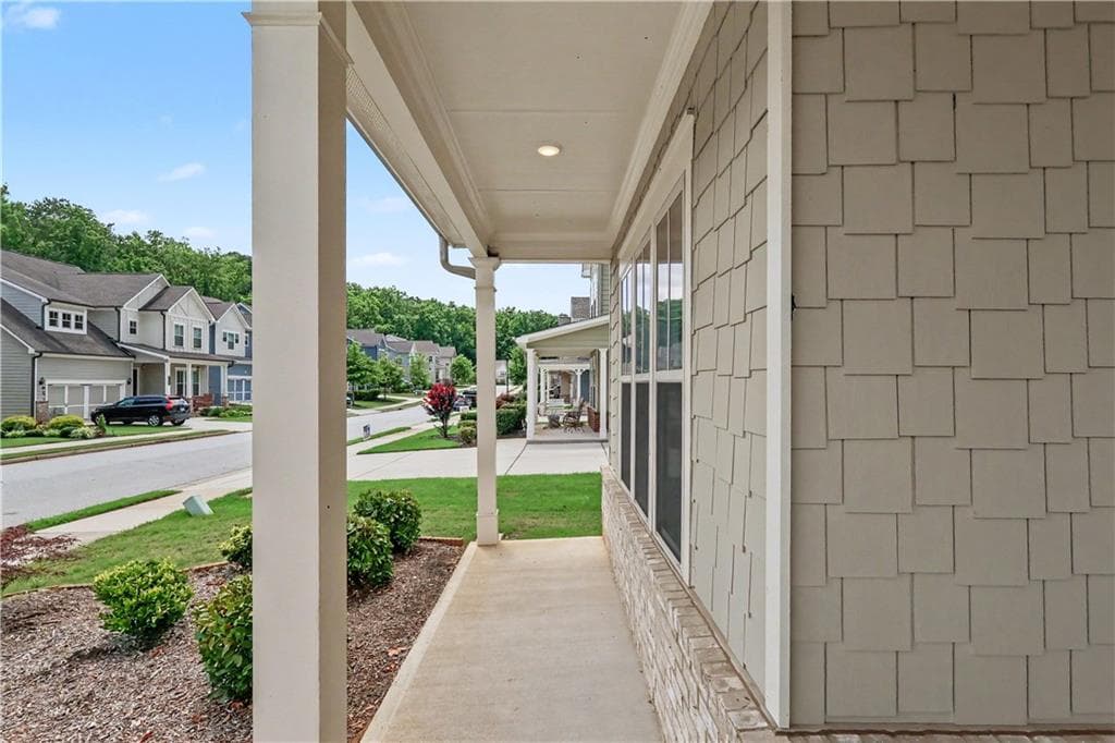 4 bedroom, 4 bathroom, 3,550 sq ft single family residence for sale at 556 Avondale Hills Drive, Avondale Estates, GA 30032 — photo 6