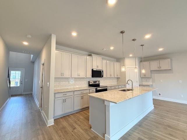 3 bedroom, 3 bathroom, 1,889 sq ft townhouse for sale at 79 Maple Trail, Dawsonville, GA 30534 — photo 2