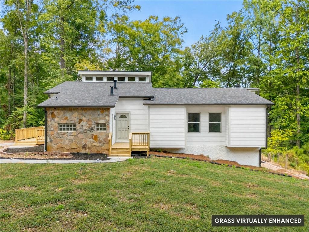 3 bedroom, 2 bathroom, 1,777 sq ft single family residence for sale at 98 Kettlewood Drive, Lilburn, GA 30047 — photo 1 of 42