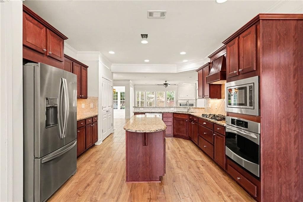 3 bedroom, 3 bathroom, 2,775 sq ft single family residence for sale at 424 Tallulah Drive, Griffin, GA 30223 — photo 10