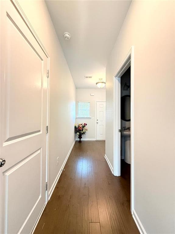 3 bedroom, 3 bathroom, 1,512 sq ft townhouse for sale at 7149 Gladstone Circle, Lithonia, GA 30038 — photo 3