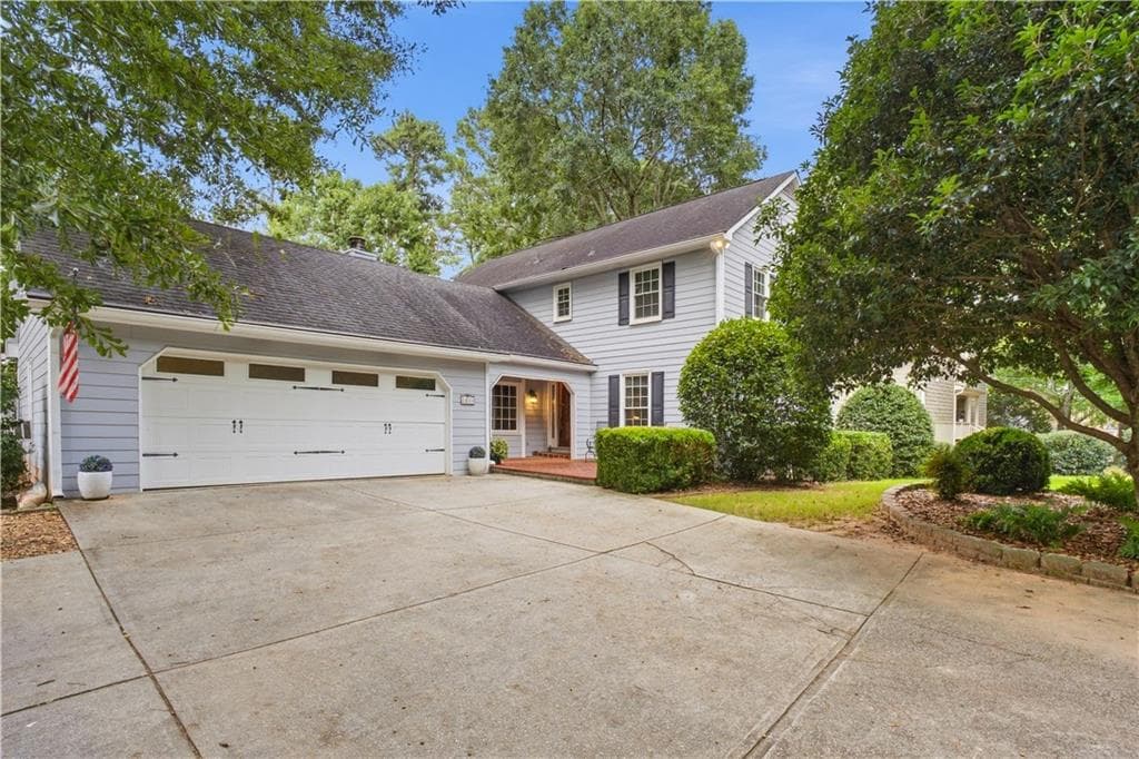 4 bedroom, 3 bathroom, 2,627 sq ft home for sale at 4086 Howell Ferry Road, Duluth, GA