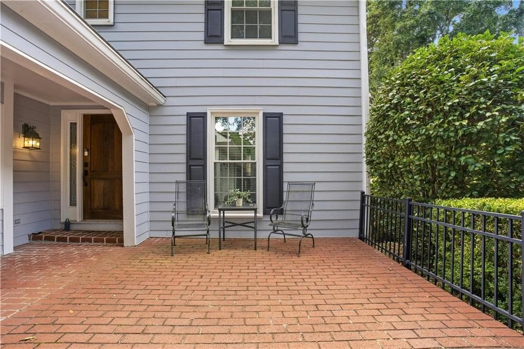 4 bedroom, 3 bathroom, 2,627 sq ft single family residence for sale at 4086 Howell Ferry Road, Duluth, GA 30096 — photo 3