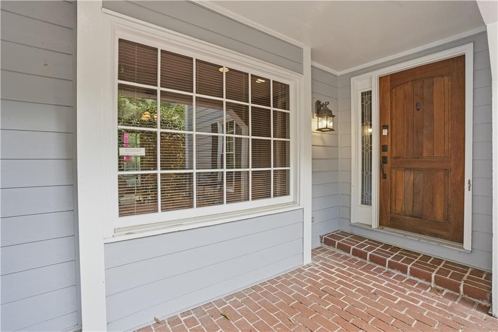 4 bedroom, 3 bathroom, 2,627 sq ft single family residence for sale at 4086 Howell Ferry Road, Duluth, GA 30096 — photo 4