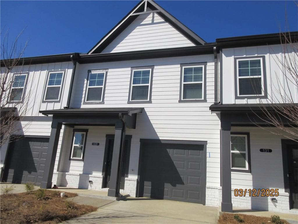 3 bedroom, 3 bathroom, 1,400 sq ft townhouse for rent at 129 Lauren Street, Adairsville, GA 30103 for $1,855 a month