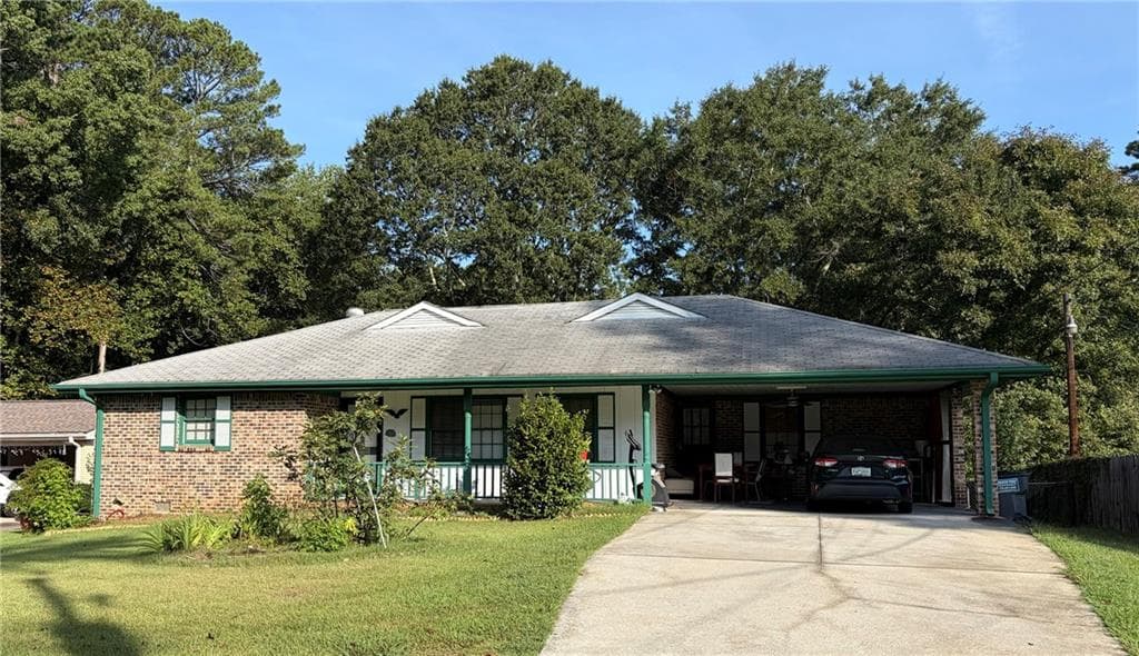 3 bedroom, 2 bathroom, 1,793 sq ft single family residence for sale at 3429 Lake Drive, Lawrenceville, GA 30044 — photo 1 of 24