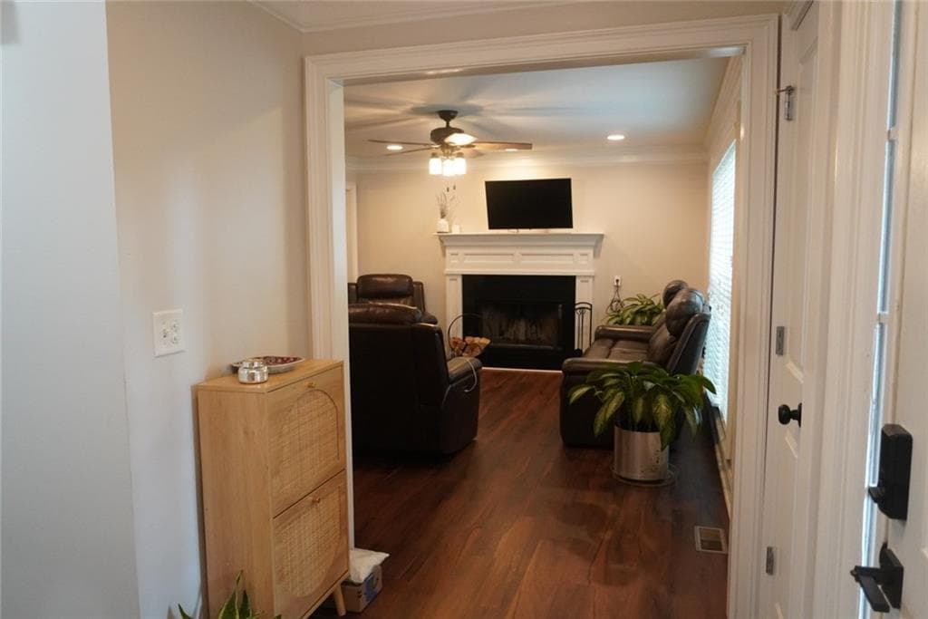 4 bedroom, 4 bathroom, 2,838 sq ft single family residence for sale at 251 Heathridge Lane, Mableton, GA 30126 — photo 7