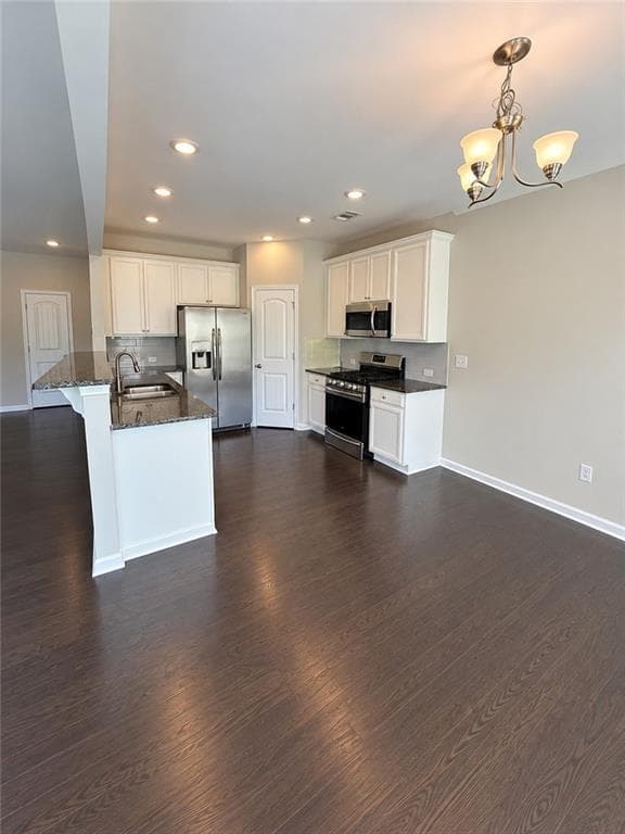 3 bedroom, 3 bathroom, 1,935 sq ft townhouse for sale at 7130 Post Park Way, Cumming, GA 30040 — photo 7