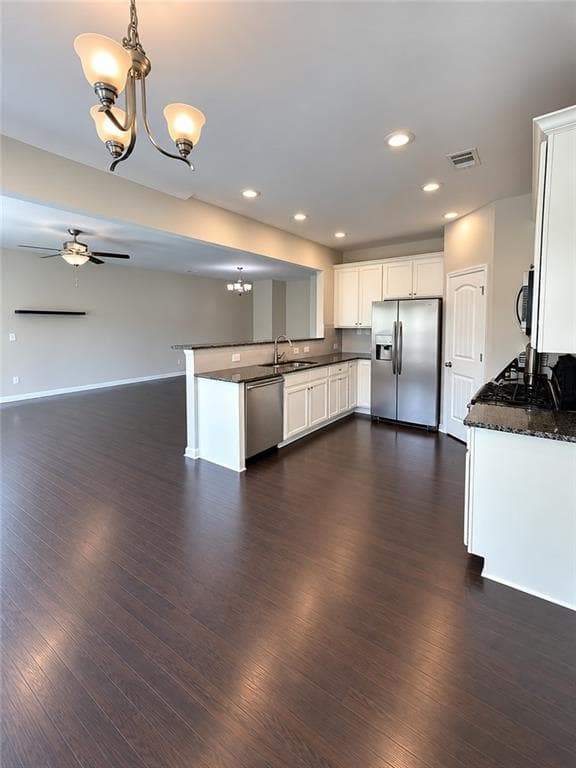 3 bedroom, 3 bathroom, 1,935 sq ft townhouse for sale at 7130 Post Park Way, Cumming, GA 30040 — photo 9