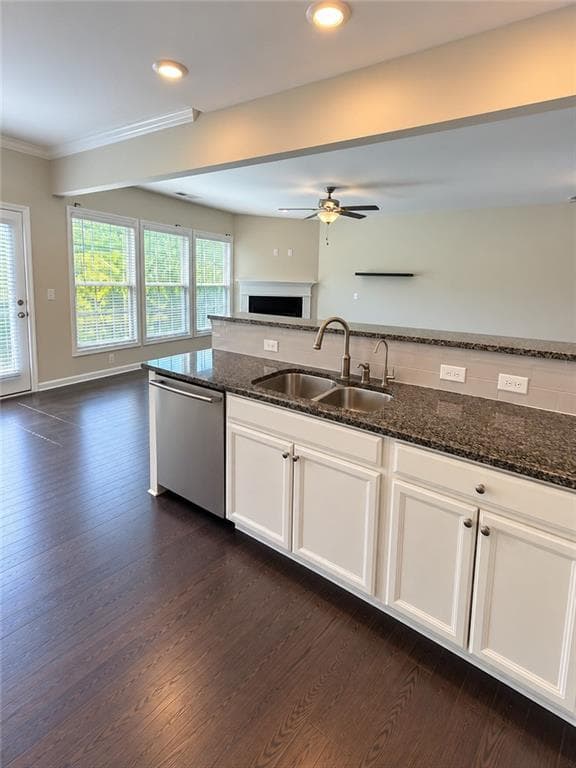3 bedroom, 3 bathroom, 1,935 sq ft townhouse for sale at 7130 Post Park Way, Cumming, GA 30040 — photo 10