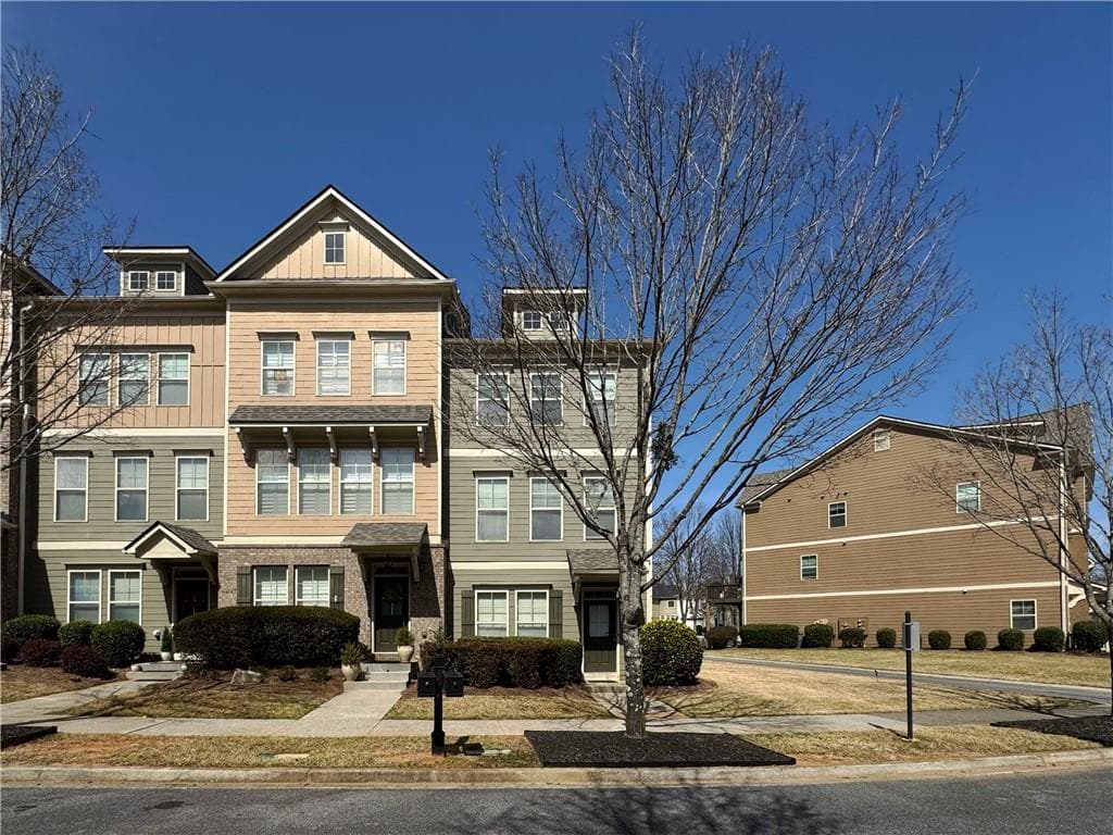 3 bedroom, 4 bathroom, 2,260 sq ft townhouse for rent at 625 Grove Manor Park 182, Suwanee, GA 30024 for $2,600 a month — photo 1 of 20