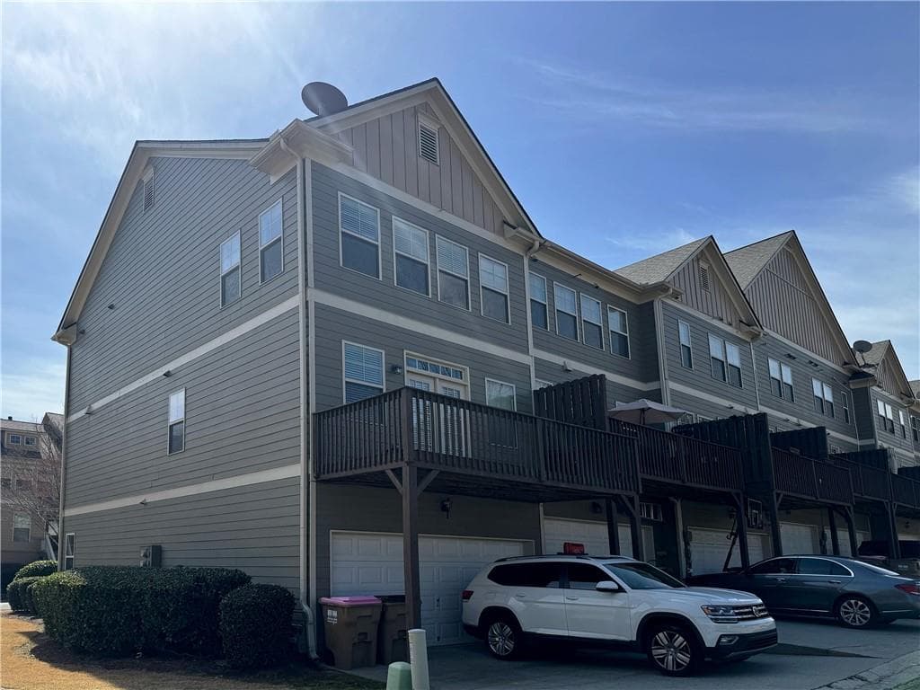 3 bedroom, 4 bathroom, 2,260 sq ft townhouse for rent at 625 Grove Manor Park 182, Suwanee, GA 30024 for $2,600 a month — photo 3