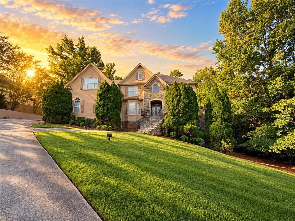 7 bedroom, 6 bathroom, 7,200 sq ft single family residence for sale at 243 Smokerise Trace, Peachtree City, GA 30269 — photo 3