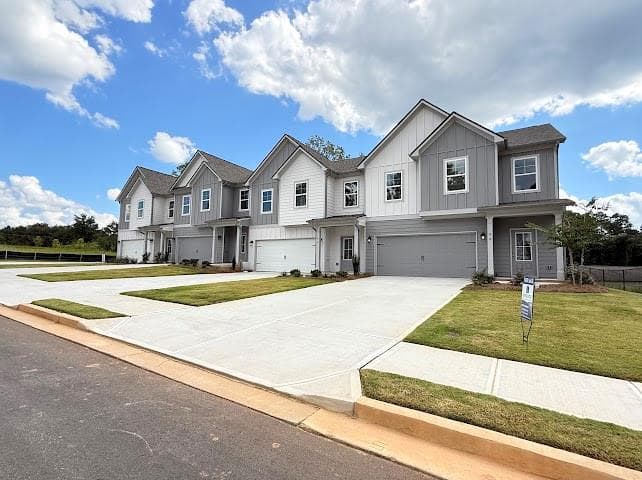 3 bedroom, 3 bathroom, 1,889 sq ft townhouse for sale at 87 Maple Trail, Dawsonville, GA 30534 — photo 3