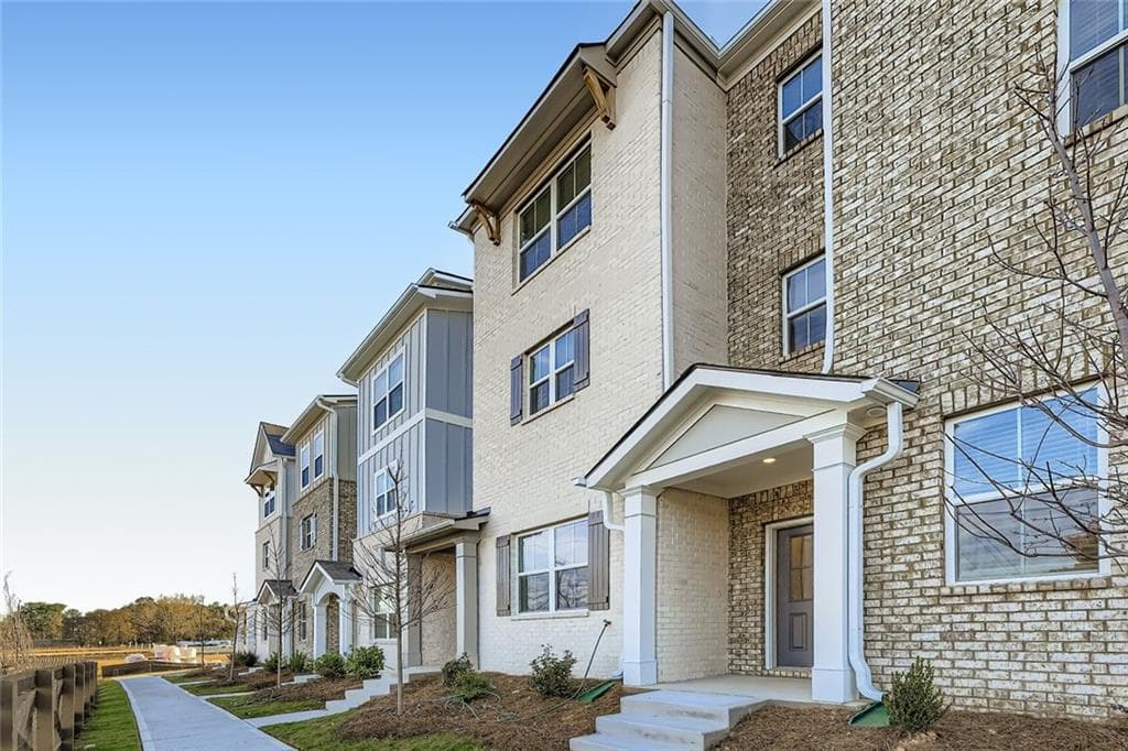 3 bedroom, 4 bathroom, 1,997 sq ft townhouse for rent at 6221 Honeybell Alley, Mableton, GA 30126 for $2,650 a month — photo 3