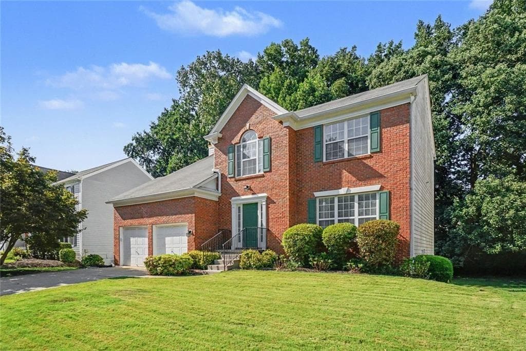 4 bedroom, 3 bathroom, 2,296 sq ft single family residence for rent at 2200 Traywick Chase, Alpharetta, GA 30004 for $3,450 a month — photo 2