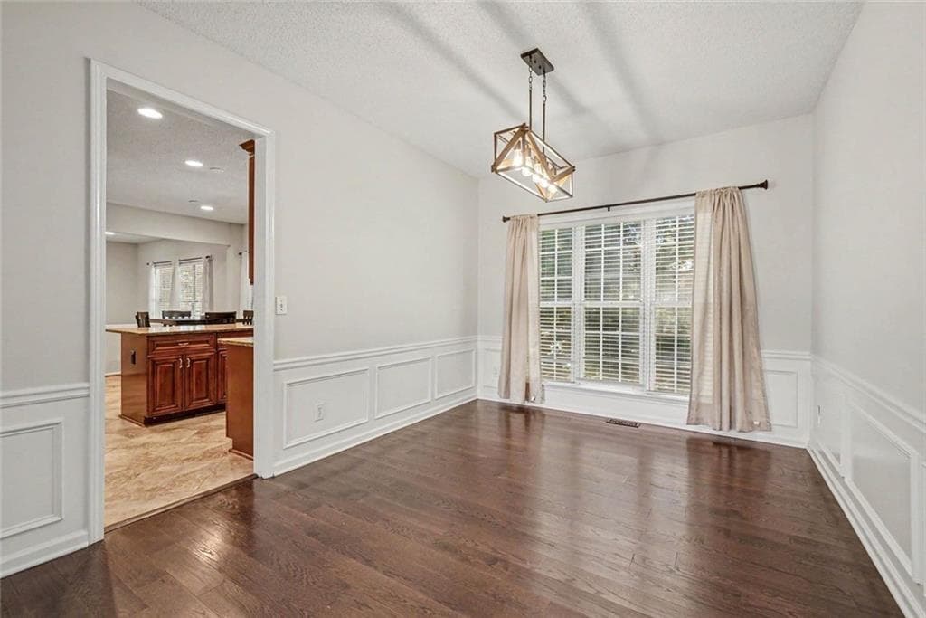 4 bedroom, 3 bathroom, 2,296 sq ft single family residence for rent at 2200 Traywick Chase, Alpharetta, GA 30004 for $3,450 a month — photo 7