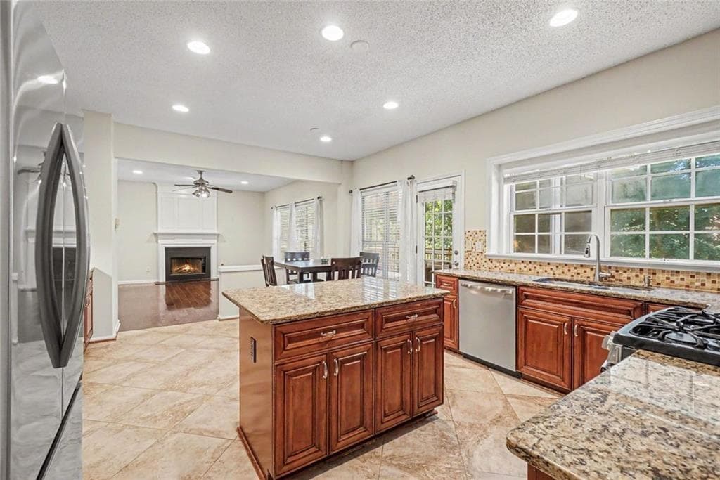 4 bedroom, 3 bathroom, 2,296 sq ft single family residence for rent at 2200 Traywick Chase, Alpharetta, GA 30004 for $3,450 a month — photo 10