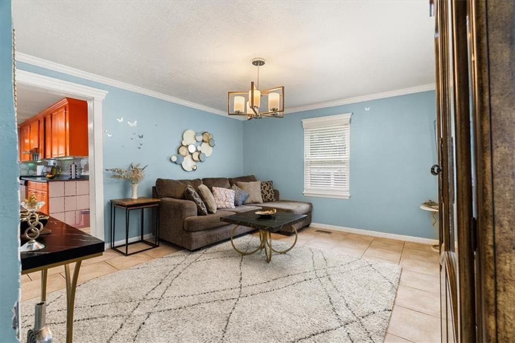 3 bedroom, 2 bathroom, 1,129 sq ft single family residence for sale at 528 Washington Avenue, Marietta, GA 30060 — photo 2
