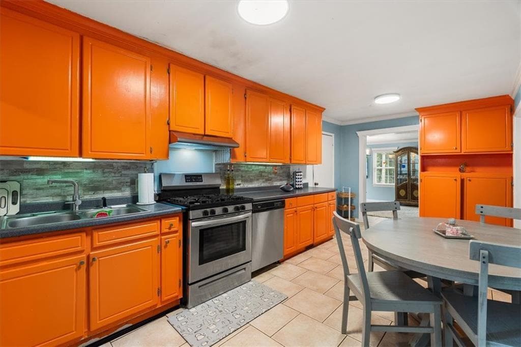 3 bedroom, 2 bathroom, 1,129 sq ft single family residence for sale at 528 Washington Avenue, Marietta, GA 30060 — photo 7