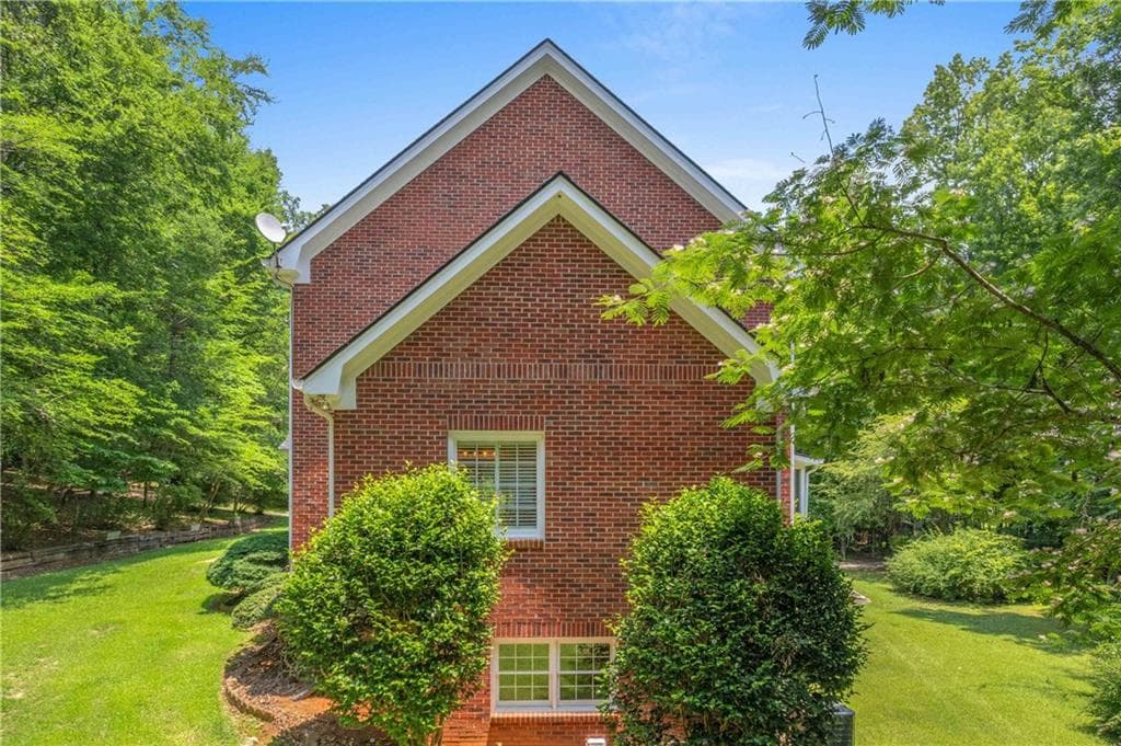 5 bedroom, 5 bathroom, 5,882 sq ft single family residence for sale at 165 River Cove Ridge, Social Circle, GA 30025 — photo 8