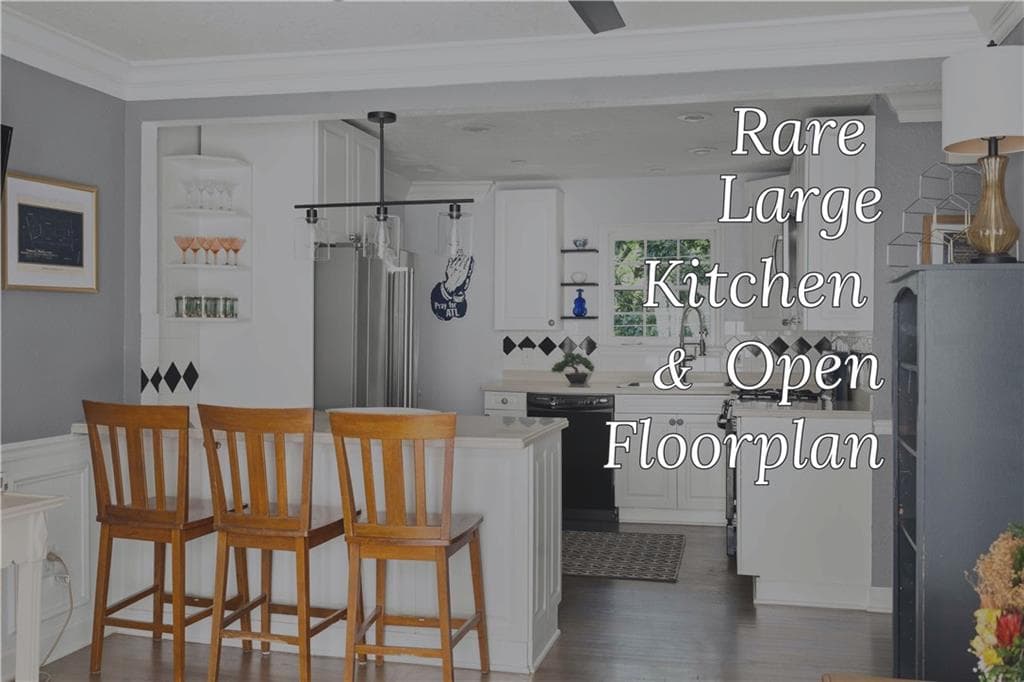 2 bedroom, 1 bathroom, 900 sq ft condominium for sale at 869 Briarcliff Road C-24, Atlanta, GA 30306